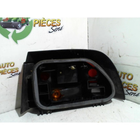 Feu arriere principal droit (feux) RENAULT CLIO 1 PHASE 1 d’occasion