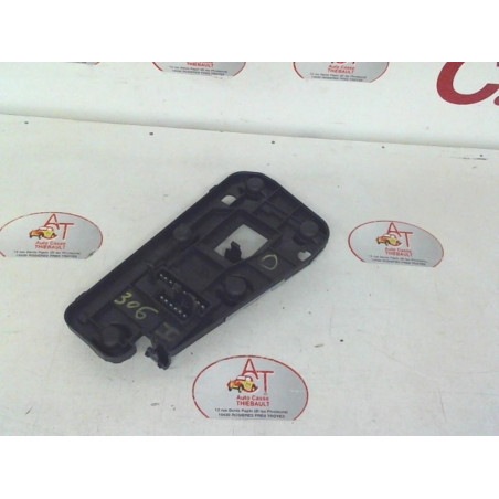 Platine feu arriere droit PEUGEOT 306 3 ET 5 PORTES d’occasion