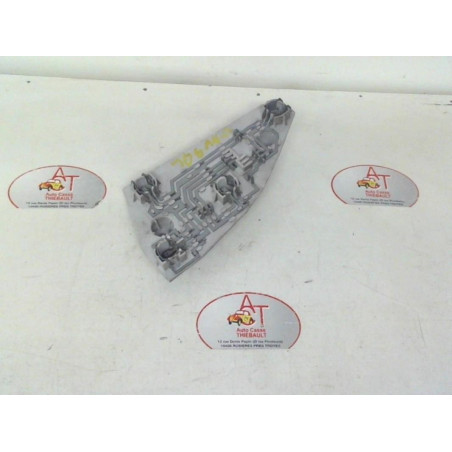 Platine feu arriere droit PEUGEOT 106 PHASE 1 d’occasion