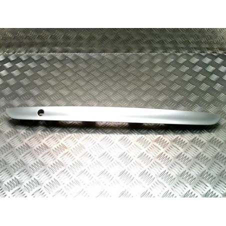 Baguette de coffre TOYOTA COROLLA 10 PHASE 2 d’occasion