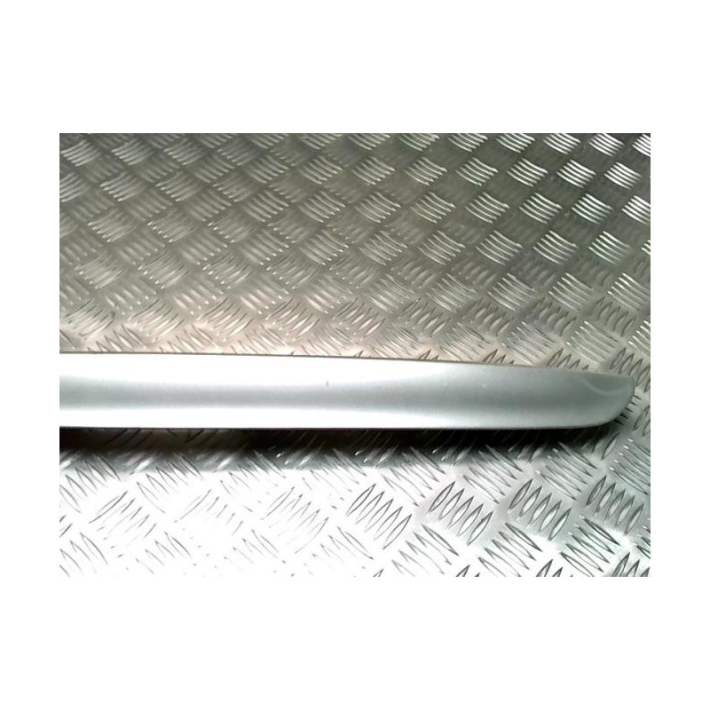 Baguette de coffre TOYOTA COROLLA 10 PHASE 2 d’occasion