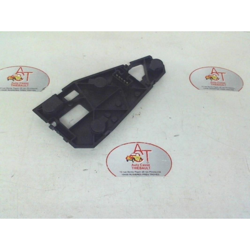 Platine feu arriere droit PEUGEOT 106 PHASE 1 d’occasion