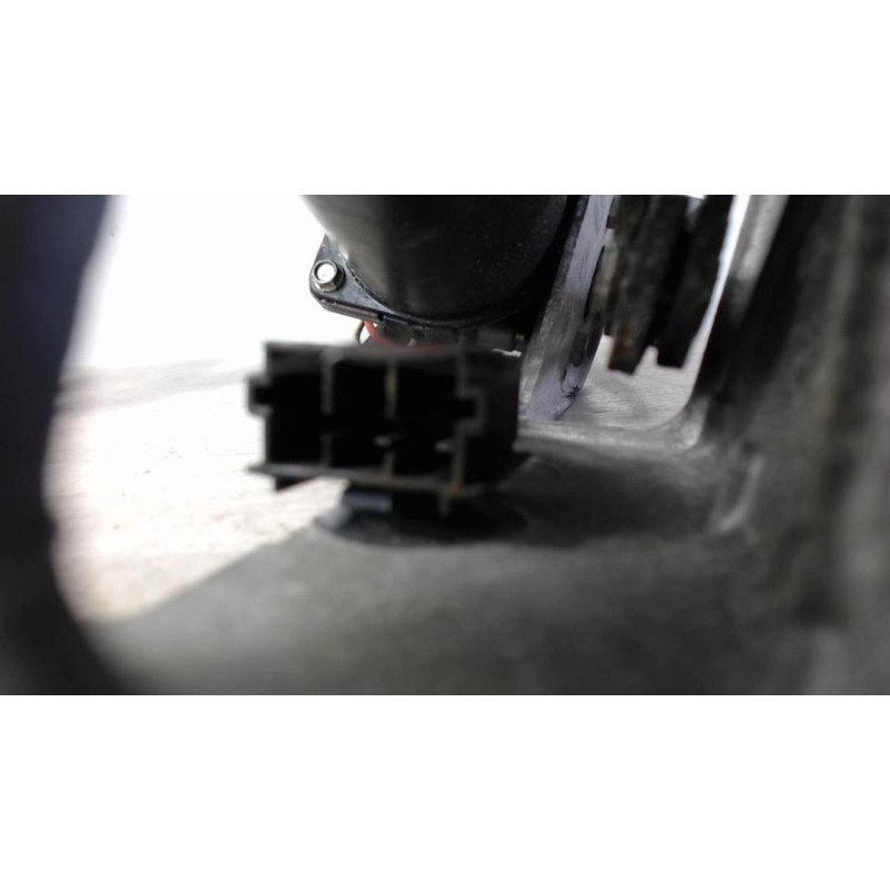 Moteur essuie glace avant RENAULT TWINGO 1 PHASE 2 d’occasion
