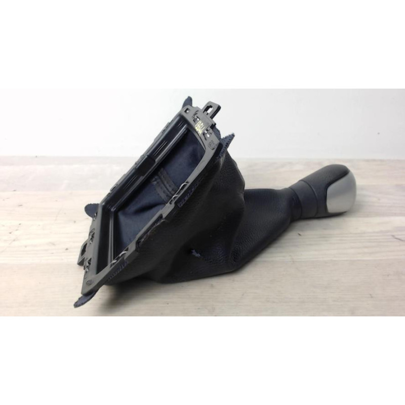 Soufflet de levier de vitesse FORD FIESTA 6 PHASE 1 d’occasion