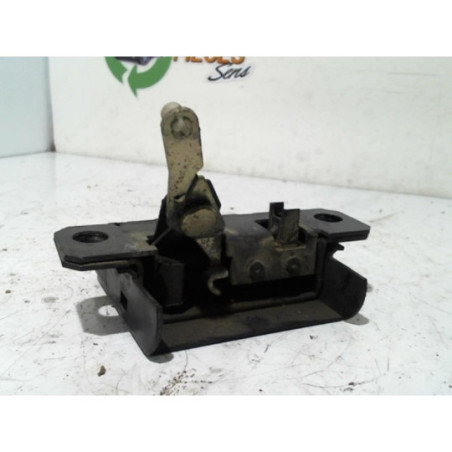 Serrure de coffre VOLKSWAGEN GOLF 4 d’occasion