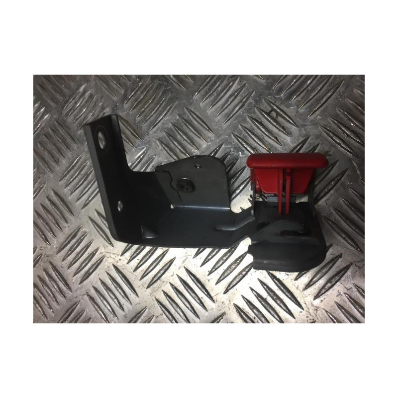 Poignee d'ouverture de capot VOLVO V 40 1 PHASE 2 BREAK d’occasion