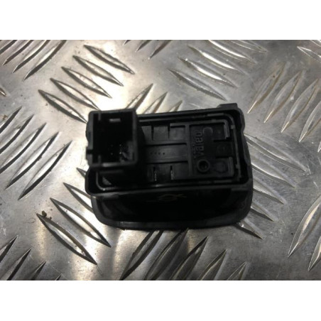 Interrupteur de leve vitre arriere droit PEUGEOT 207 PHASE 1 d’occasion