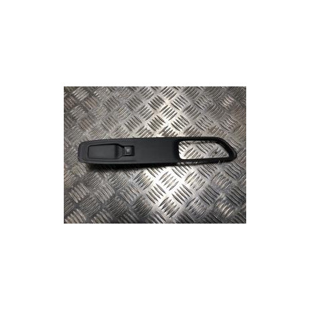 Interrupteur de leve vitre avant droit RENAULT CLIO 4 PHASE 2 d’occasion