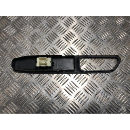 Interrupteur de leve vitre avant droit RENAULT CLIO 4 PHASE 2 d’occasion
