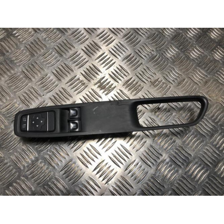 Interrupteur de leve vitre avant gauche RENAULT CLIO 4 PHASE 2 d’occasion