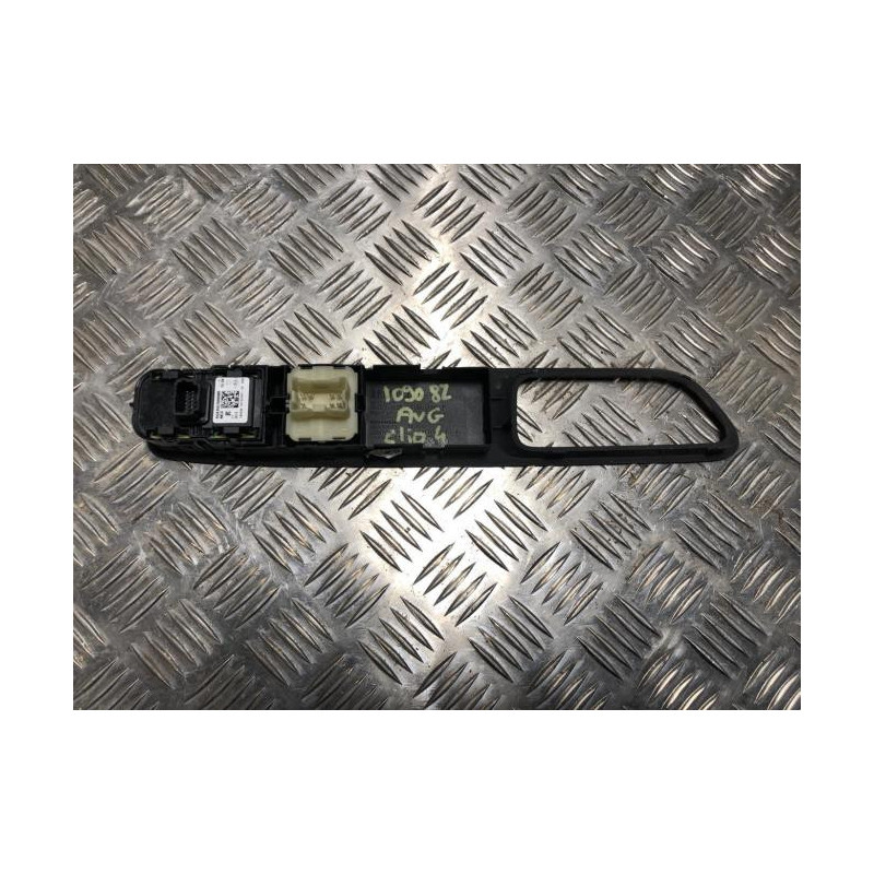 Interrupteur de leve vitre avant gauche RENAULT CLIO 4 PHASE 2 d’occasion