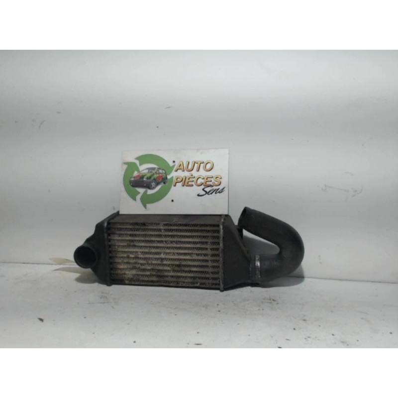 Echangeur air (Intercooler) FIAT UNO PHASE 1 d’occasion