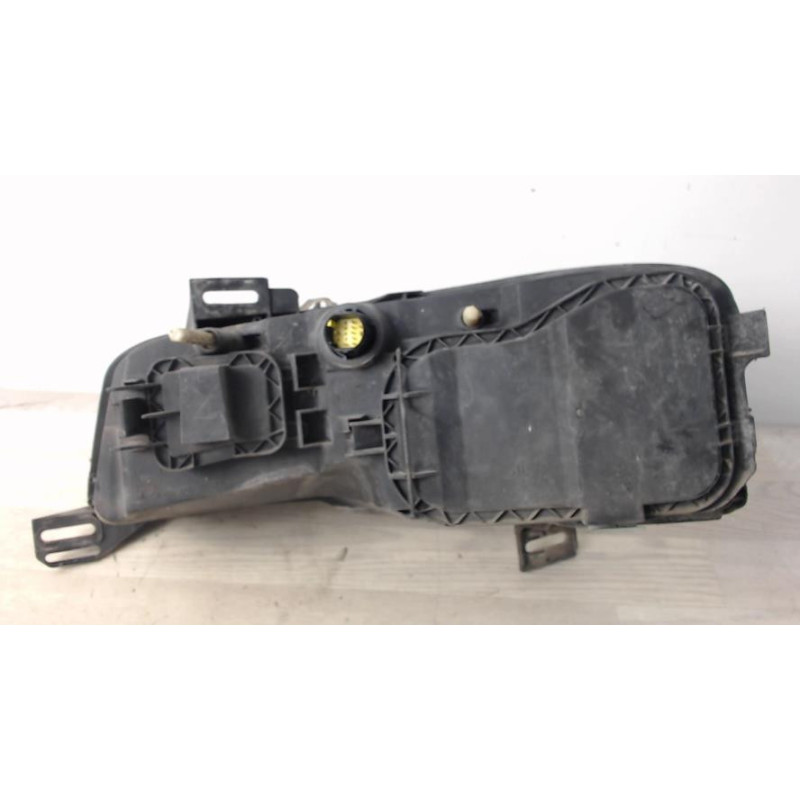 Optique avant principal droit (feux)(phare) FIAT STILO BREAK d’occasion