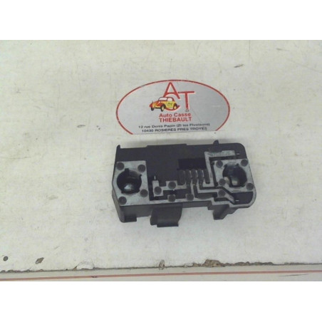 Platine feu arriere droit RENAULT MEGANE I PHASE 1 d’occasion