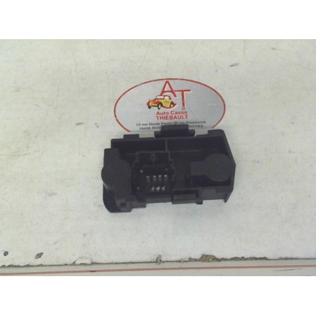 Platine feu arriere droit RENAULT MEGANE I PHASE 1 d’occasion