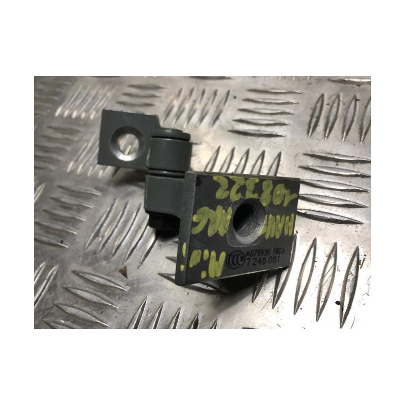 Charniere de porte arriere gauche MINI MINI 3 F55 d’occasion