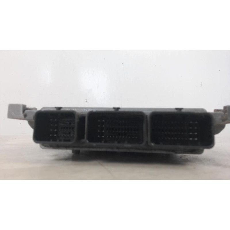 Calculateur FORD FIESTA 6 PHASE 1 d’occasion