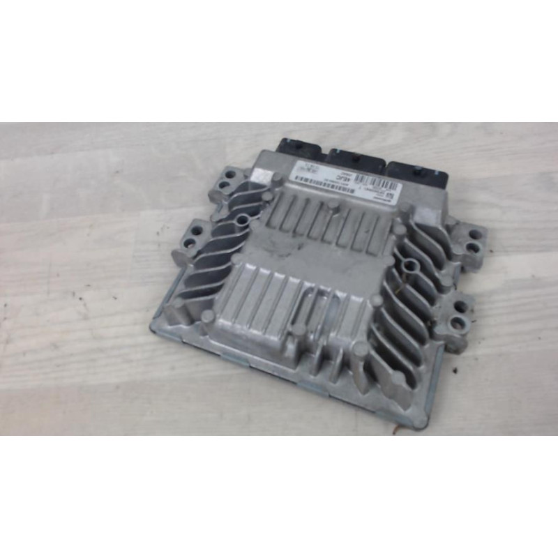 Calculateur FORD FIESTA 6 PHASE 1 d’occasion