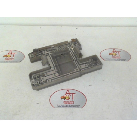 Platine feu arriere droit RENAULT R19 PHASE 1 d’occasion