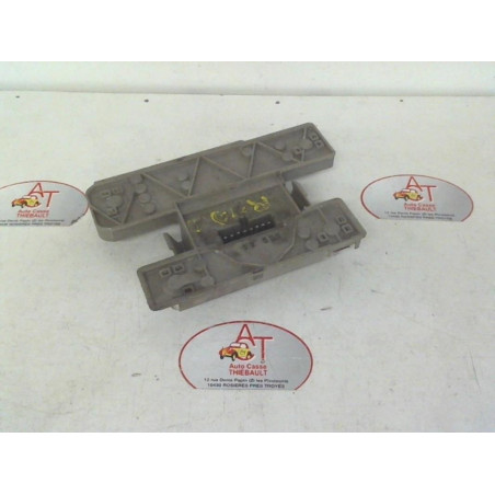 Platine feu arriere droit RENAULT R19 PHASE 1 d’occasion
