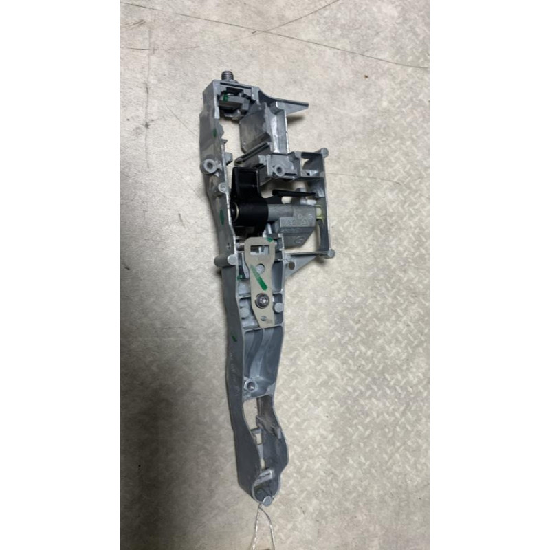 Support poignee porte avant gauche PEUGEOT 207 PHASE 1 d’occasion