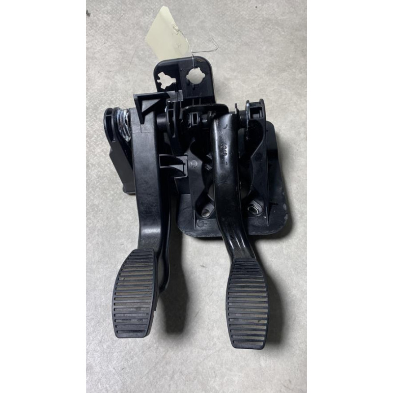 Pedalier FIAT PANDA 2 PHASE 1 d’occasion
