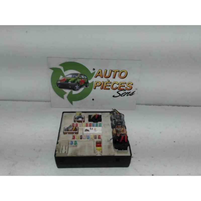 Boitier servitude moteur (BSM) RENAULT MEGANE 3 PHASE 1 BREAK d’occasion
