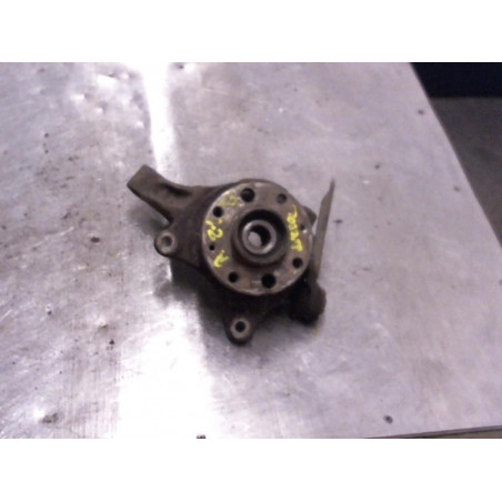 Moyeu avant droit RENAULT R21 PHASE 1 d’occasion
