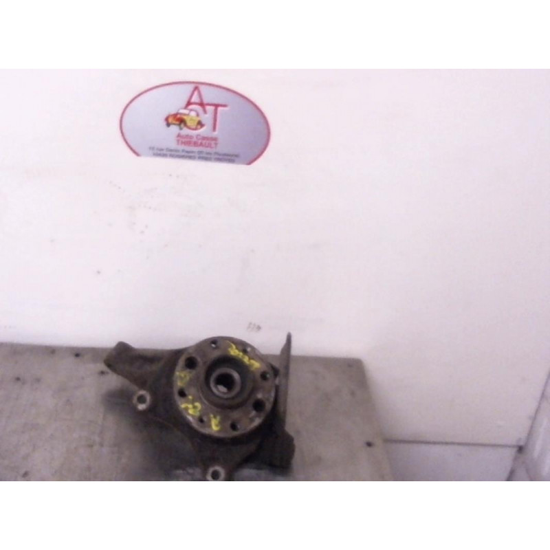 Moyeu avant droit RENAULT R21 PHASE 1 d’occasion