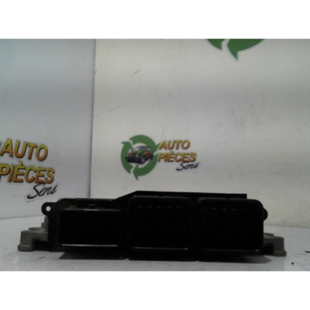 Calculateur moteur PEUGEOT  d’occasion