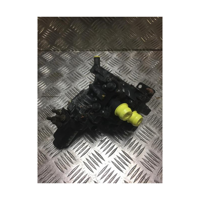 Pompe à eau AUDI A8 2 PHASE 1 d’occasion