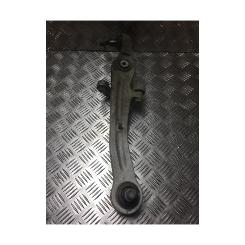 Bras de suspension superieur avant droit AUDI A8 2 PHASE 1 d’occasion