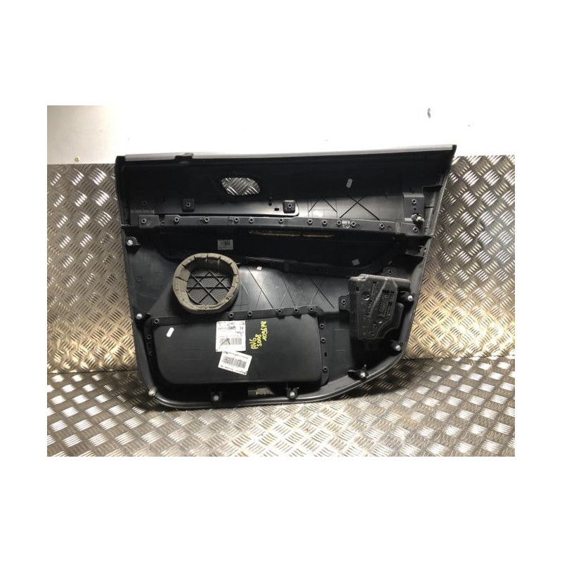 Panneau de porte avant gauche PEUGEOT 5008 1 PHASE 1 d’occasion