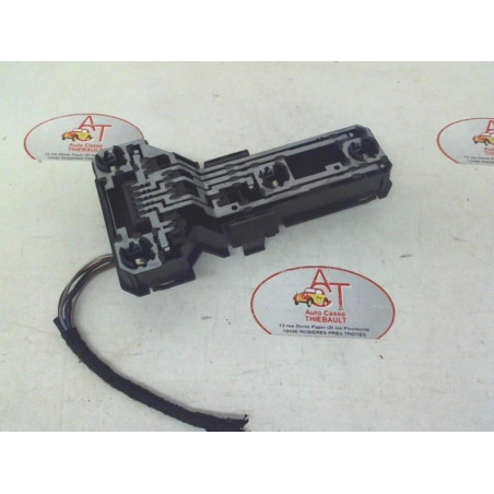 Platine feu arriere droit VOLKSWAGEN PASSAT V (3B2) d’occasion