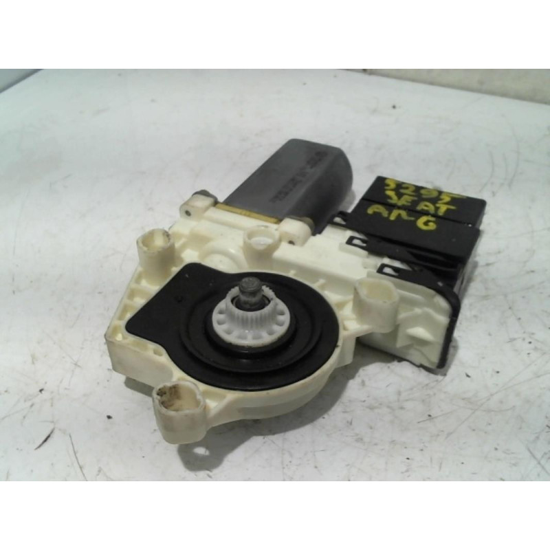 Moteur leve vitre arriere gauche SEAT TOLEDO 2 d’occasion