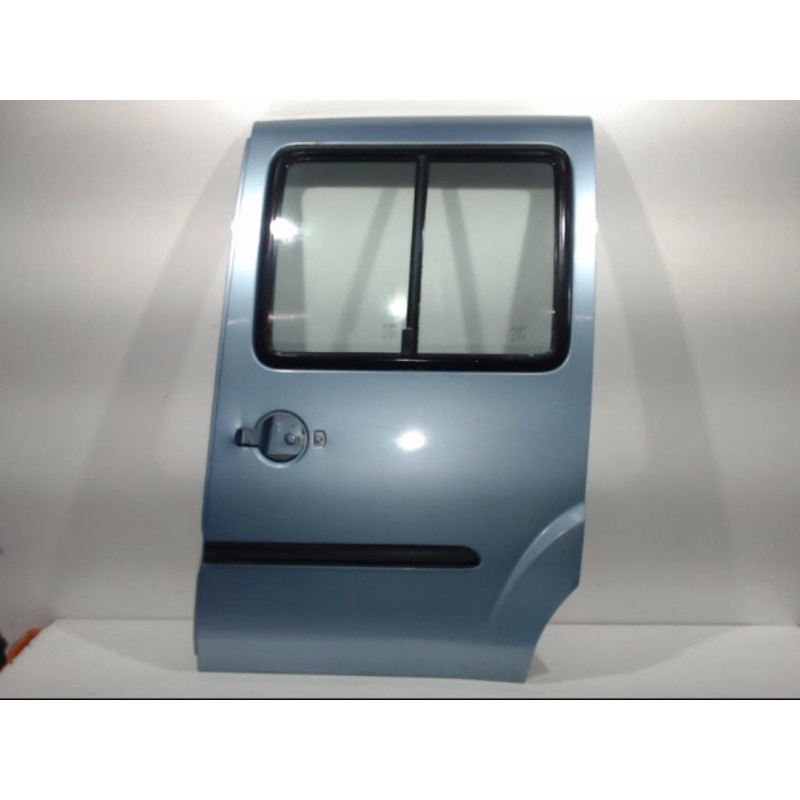 Porte laterale gauche FIAT DOBLO 1 PHASE 1 d’occasion