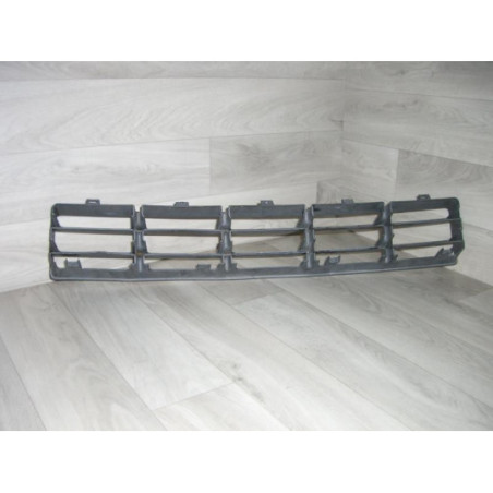 Grille de pare choc VOLKSWAGEN GOLF 4 d’occasion