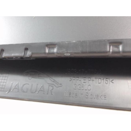 Moulure de pare choc avant JAGUAR E-PACE PHASE 1 d’occasion