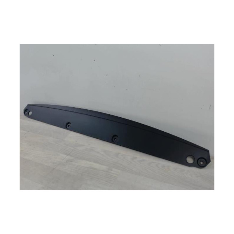 Moulure de pare choc avant JAGUAR E-PACE PHASE 1 d’occasion