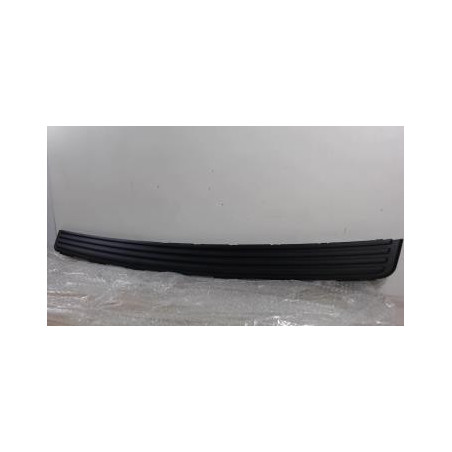 Moulure de pare choc arriere LAND ROVER DISCOVERY 3 d’occasion