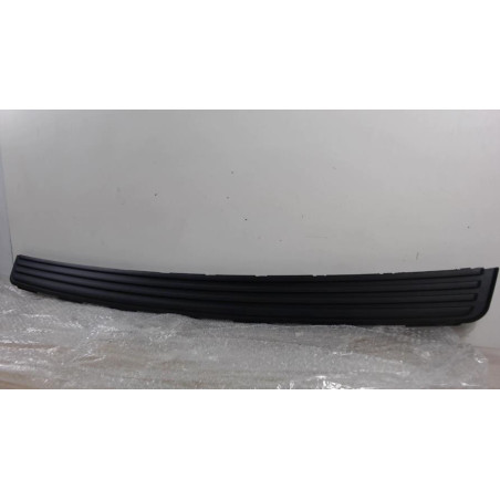 Moulure de pare choc arriere LAND ROVER DISCOVERY 3 d’occasion