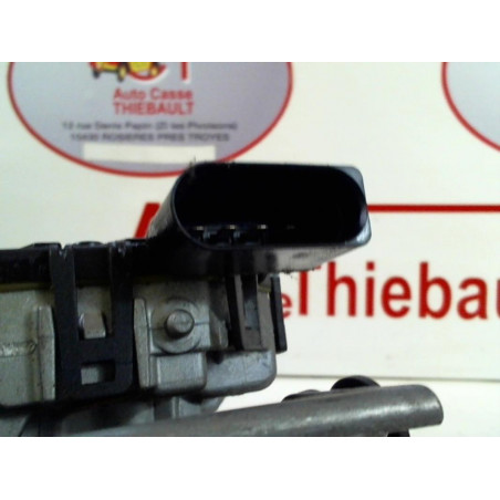 Mot. essuie glace avant FORD FIESTA MK8 1.4 TDCI d’occasion