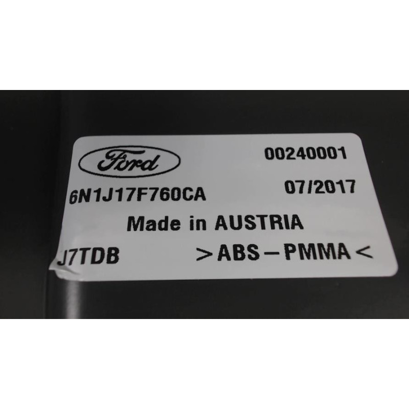 Moulure de pare choc arriere FORD  d’occasion