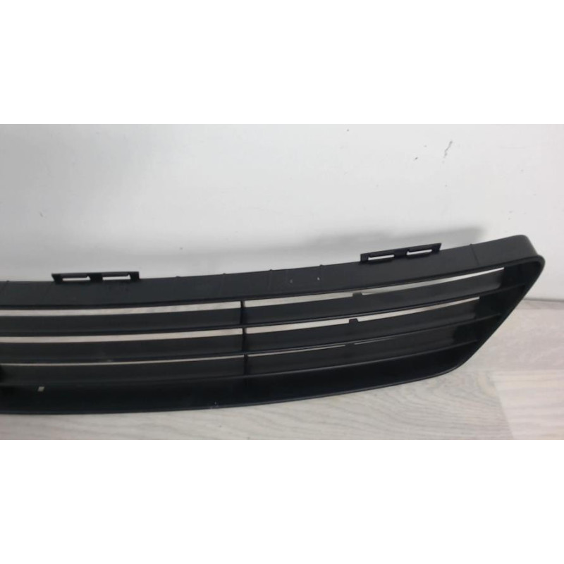 Grille de calandre FORD FIESTA 5 PHASE 1 d’occasion