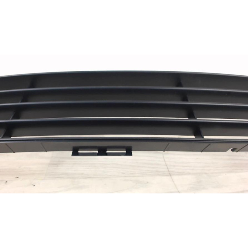 Grille de calandre FORD FIESTA 5 PHASE 1 d’occasion