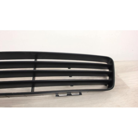Grille de calandre FORD FIESTA 5 PHASE 1 d’occasion