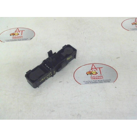 Platine feu arriere gauche RENAULT LAGUNA I PHASE 2 d’occasion