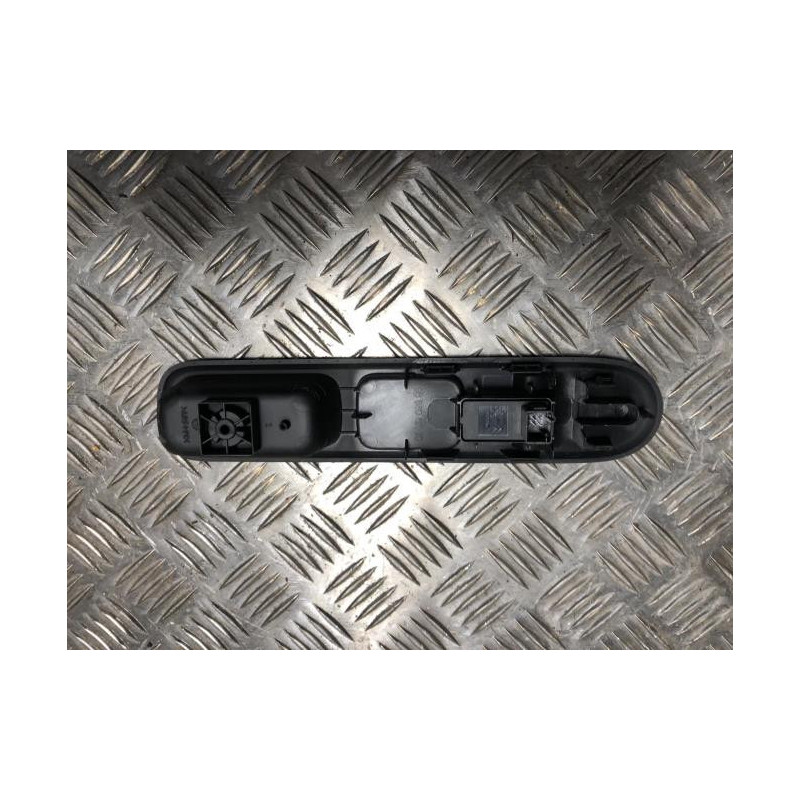 Interrupteur de leve vitre avant droit PEUGEOT 5008 1 PHASE 1 d’occasion