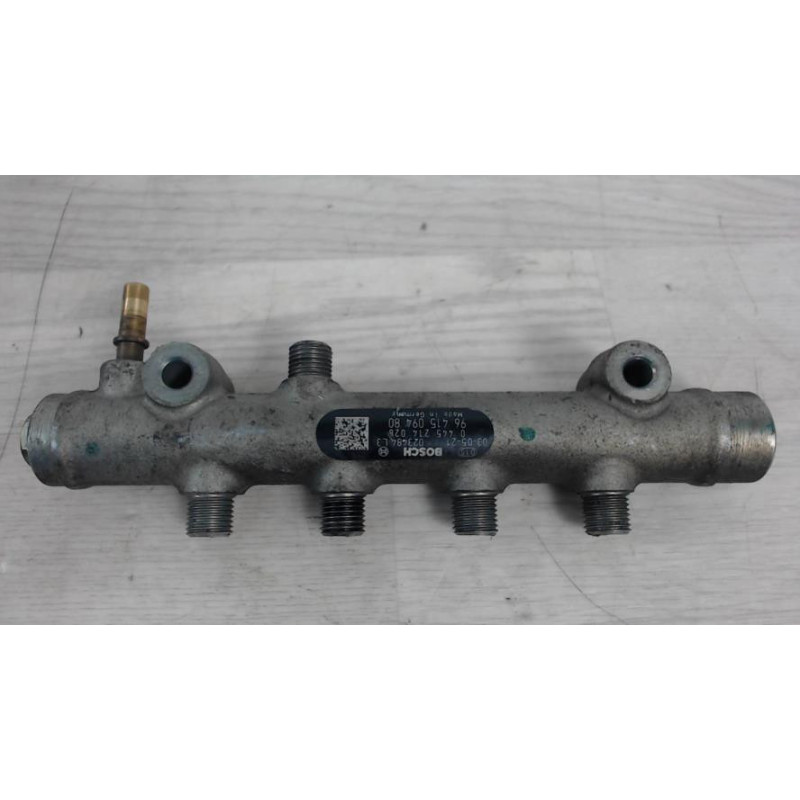 Rampe injection PEUGEOT 206 PHASE 2 d’occasion
