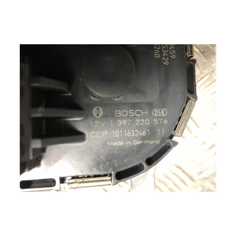 Moteur essuie glace avant gauche PEUGEOT 5008 1 PHASE 1 d’occasion